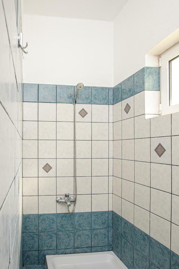 La Casa - Traditionally Elegant Apt 38M2 W Prk Grd Giannina Esterno foto
